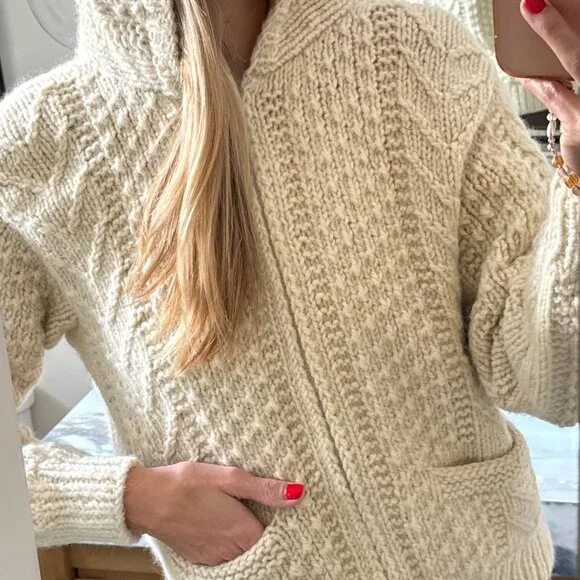 VINTAGE 100% WOOL CABLE KNIT HOODIE - Picture 4 of 4